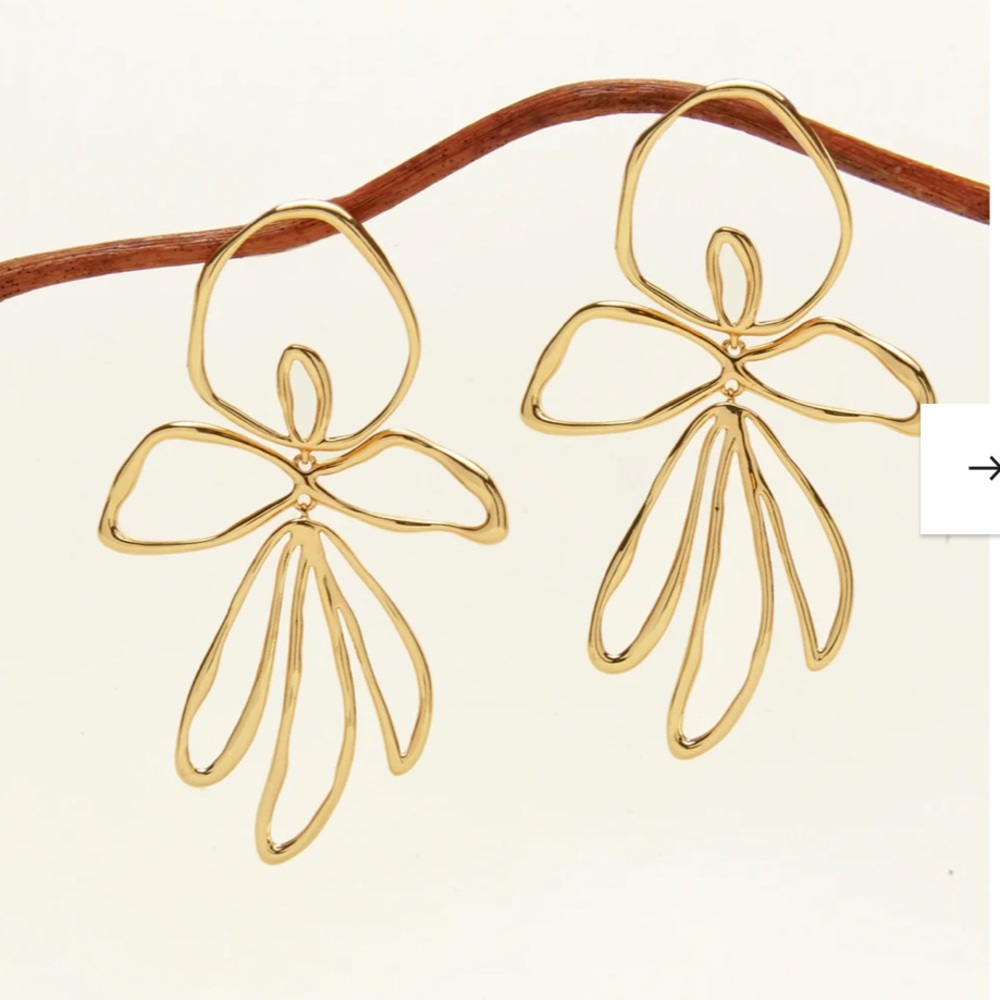 Mignonne Gavigan Sade Earrings Gold